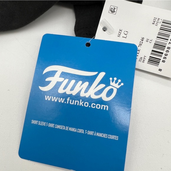 Funko Pop 2 Piece Set Jurassic World Rex Black Tee & Pocket Pop T Rex Youth S L - Picture 8 of 10